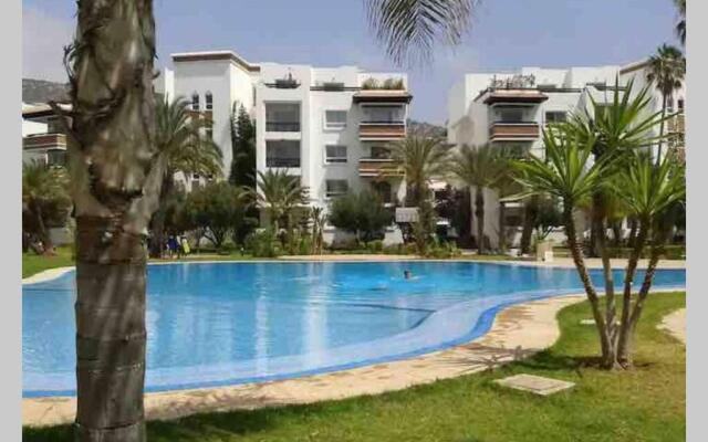 Marina Agadir appartement standing 90m2 + piscine