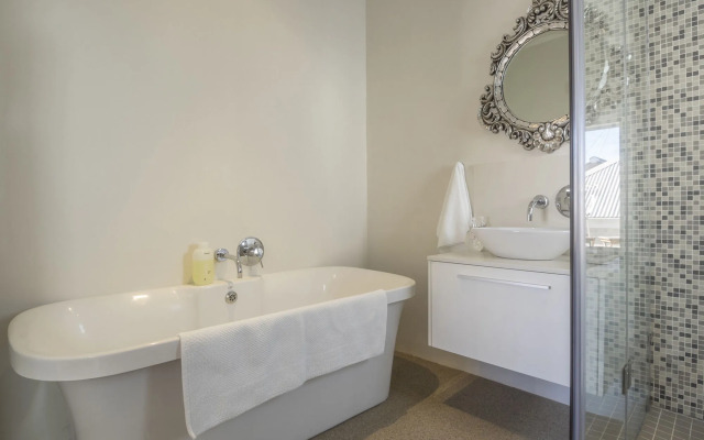 Thesen Islands Holiday House