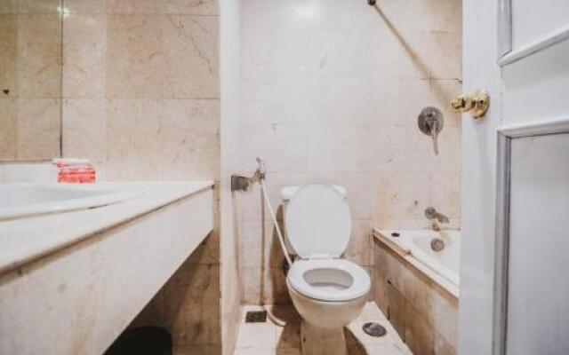 Reddoorz Premium @ Losari Area