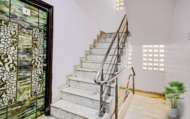 Oyo Flagship 93139 Green Lodging And Boarding