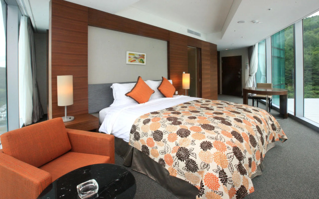 High1 Grand Hotel Convention Tower