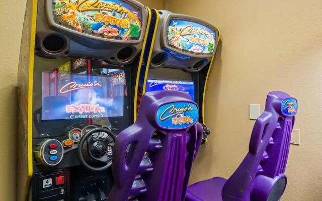 1BR Free Shuttle to Disney Parks