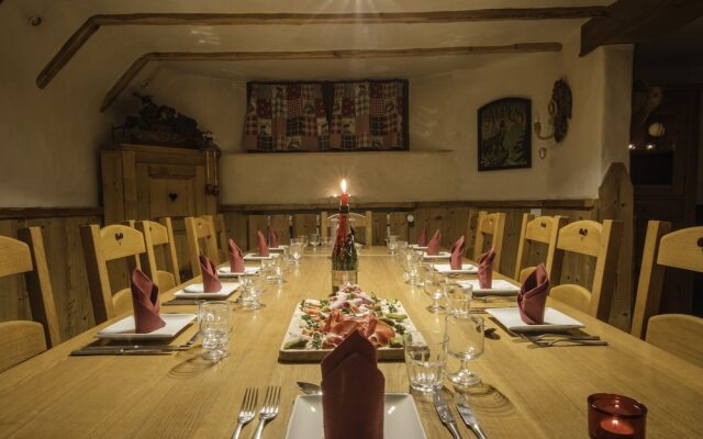 Chalet Bivouac by Chardons