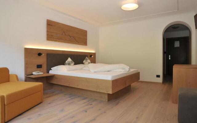 Hotel Alpenfrieden