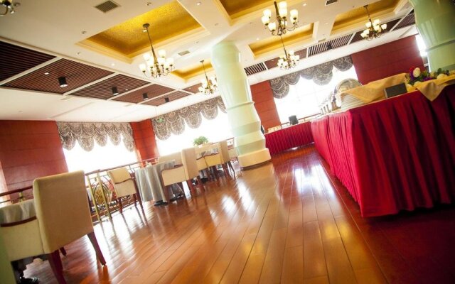 Jinhu Hotel