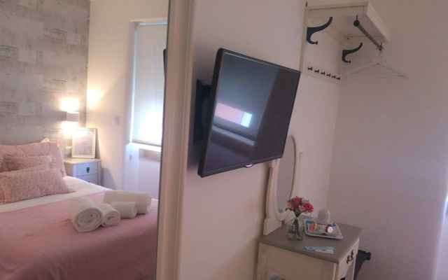 Lisbon Terrace Suites - Guest House