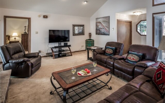 Ruidoso Three-bedroom