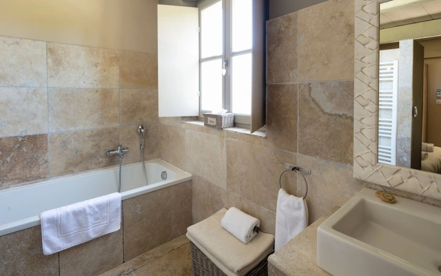 Le Chateau des Cinq Cantons