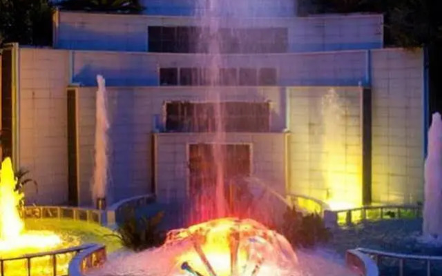 Rainbow Hotel