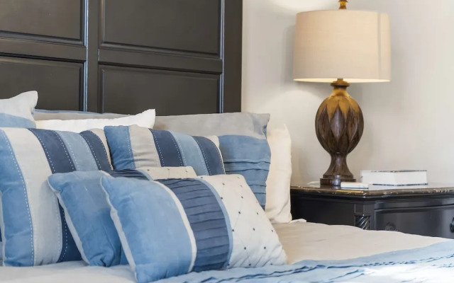 Calm Waters Condo Sleeps 4