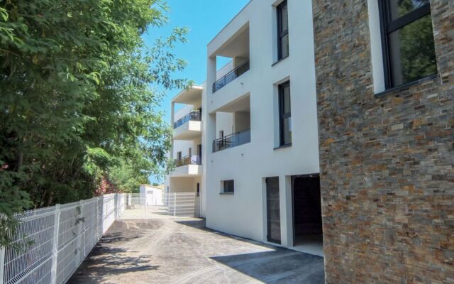 Le Clos Des Alberes 26035