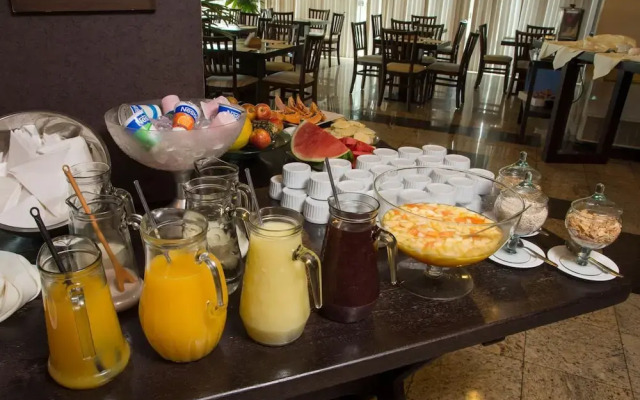 Lagoa Serena Flat Hotel