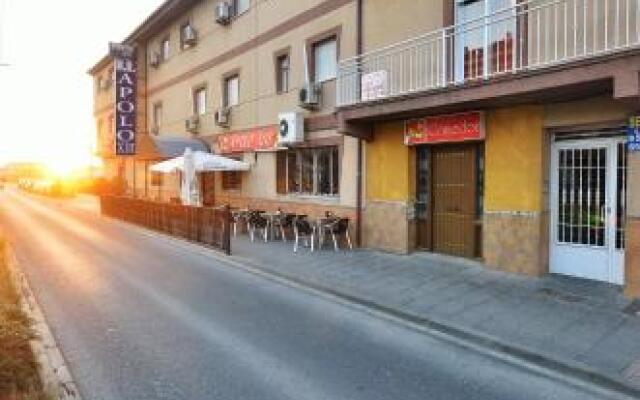 Hostal Apolo Trece