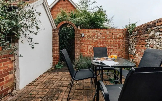 Honeysuckle Terrace - From 125 Per Night