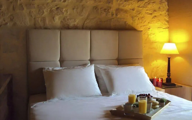 Exensian Villas & Suites