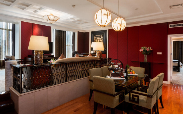 Crowne Plaza Chongqing Jiefangbei(Formerly InterContinental Chongqing)