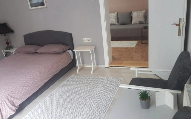 BB Downtown Apartment