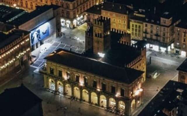 Verdi Plaza - Hostel