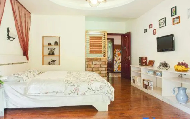 Ya'an River Lake April Inn