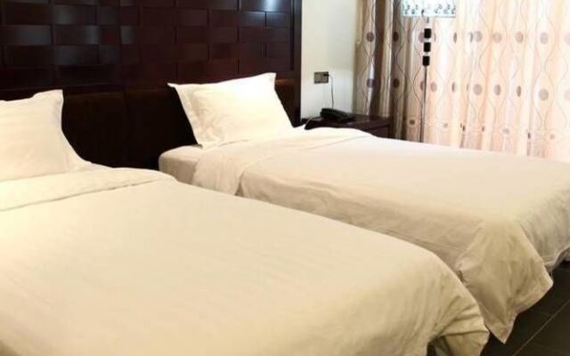 Yading Shanhui Holiday Hotel - Huizhou