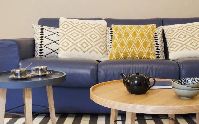 Charming Modern Apartment