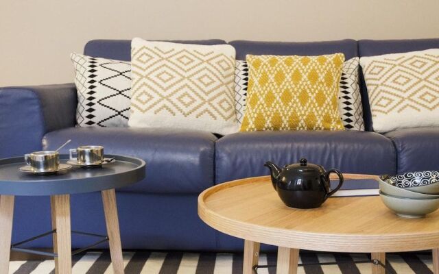 Charming Modern Apartment