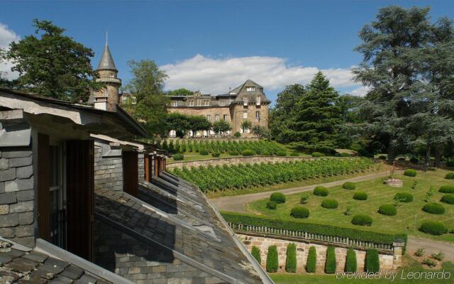 Château De Castel Novel