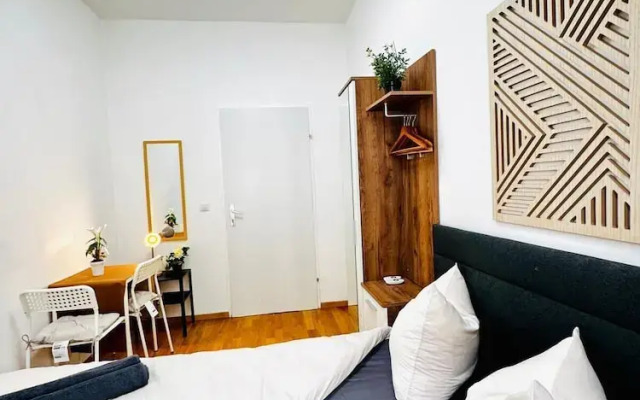 Affordable 4BR Near Stadthalle