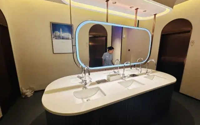 Kyriad Marvelous Hotel Zhengzhou Chengdong Road Wenmiao Subway Station