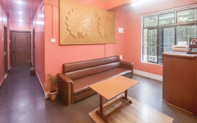 Oyo 14874 Live Inn Guest House