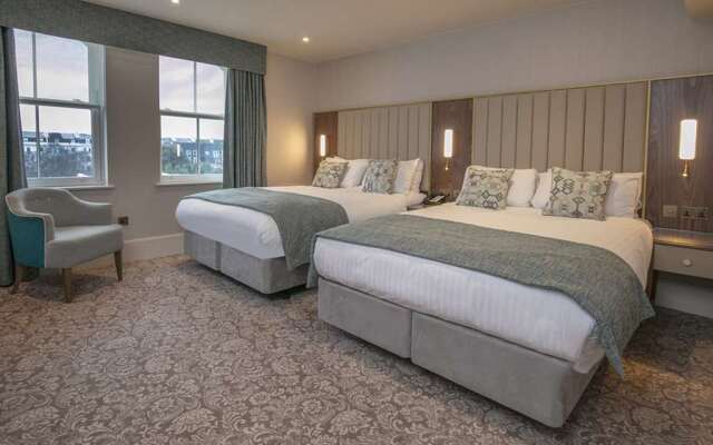Clifton Hotel