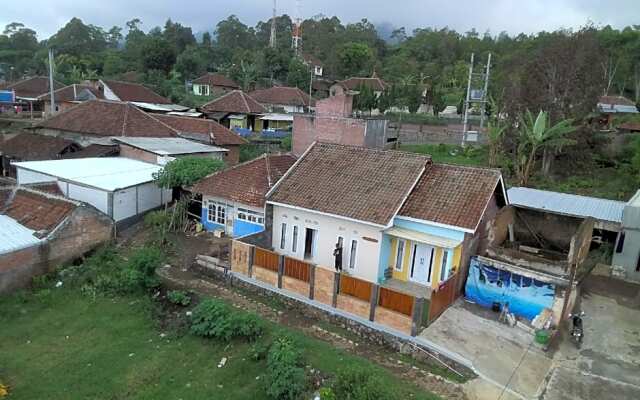 Puncak Pinus and Pool