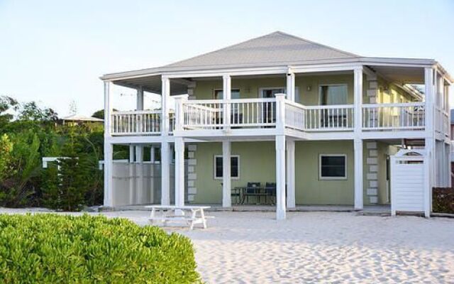 Aquamarine Beach Resort