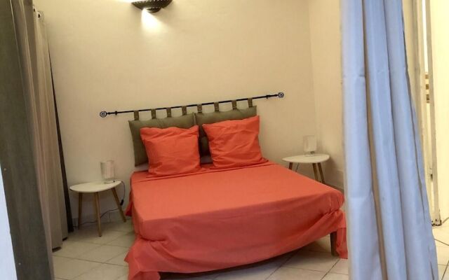 Apartment With one Bedroom in Le Gosier, With Enclosed Garden and Wifi