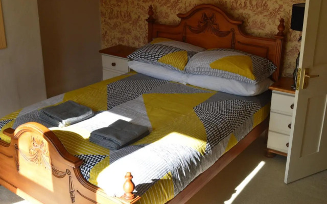 The Crandale House Vacation Home