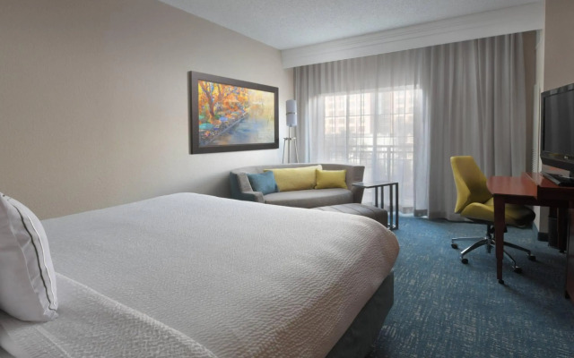 Courtyard Marriott Riverwalk