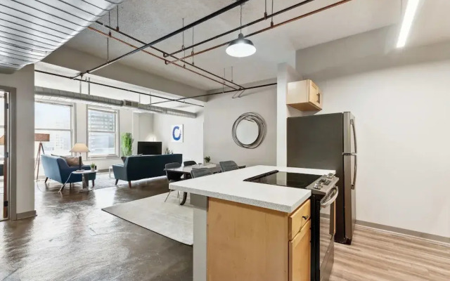 Spacious 2BR Downtown Retreat