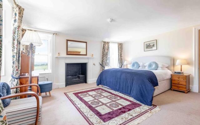 Charming 7-bed Estate House Near Gleneagles