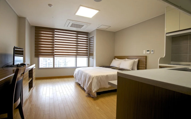 The Class 300 Condo