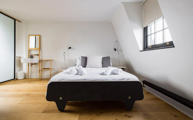 Stylish Georgian Townhouse w Sun Terrace Garden