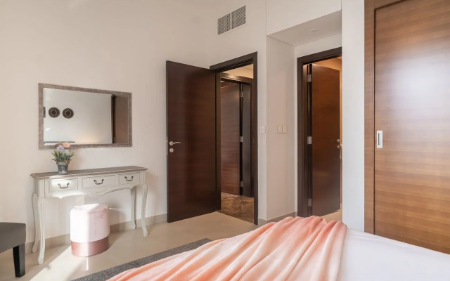 Stunning flat with balcony in Sparkle Tower