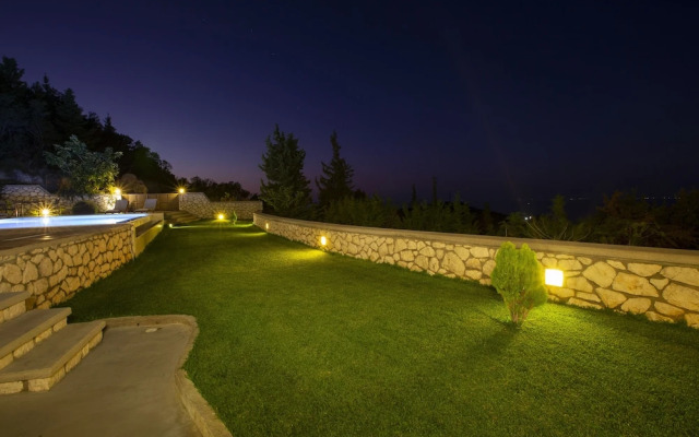 Drimonari Villas