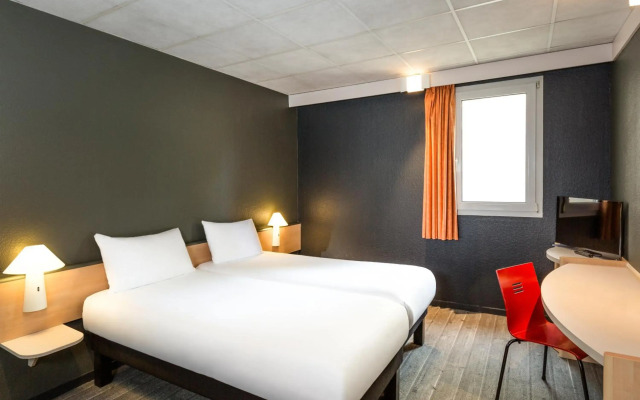 Mercure Paris Arc de Triomphe Etoile