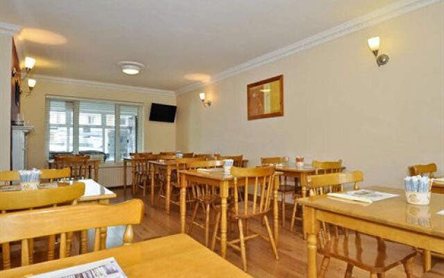 amber lodge bed and breakfast