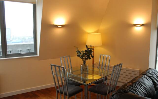 Spacious 2 Bed Newcastle City Centre Apartment