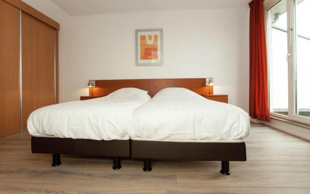 Wellness House With Solarium, in Water Area