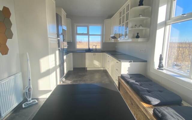 Skalarimi - Country House