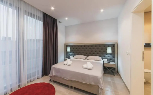 Luxury Villa Trogir 3 with private pool, jacuzzi and gym by the beach on Ciovo - Okrug Donji - фото 5