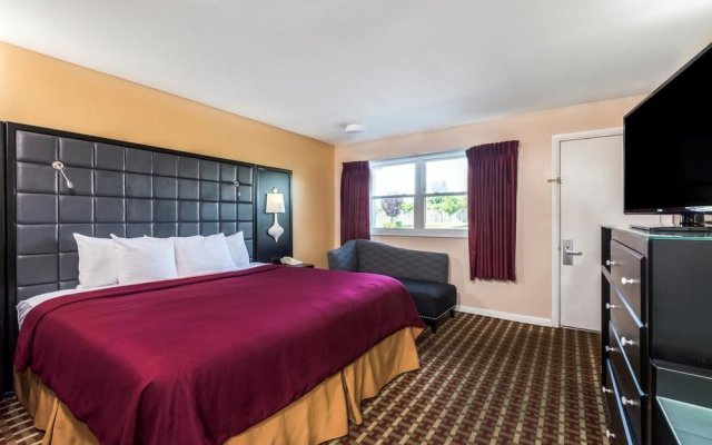 Travelodge Newport Area/Middletown