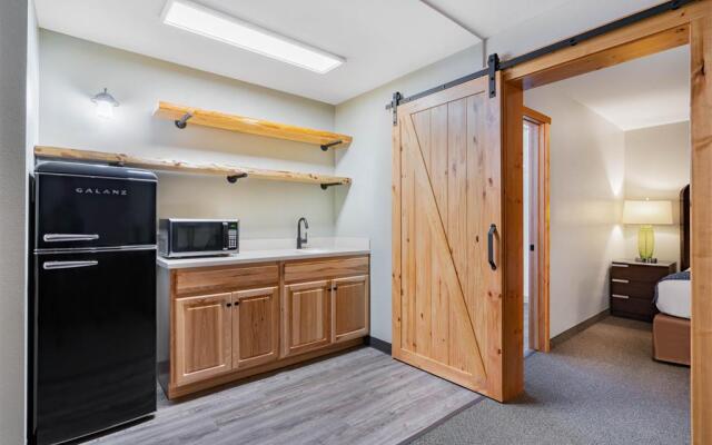 Travelodge by Wyndham Lovell/Bighorns